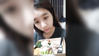 麻豆女神【吳夢夢】首度親臨平台與眾狼友親密接觸 玉米炮機玩浪穴 刮毛各種玩弄 真實高潮浪叫