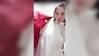 漂亮美女 裸身試衣漢服