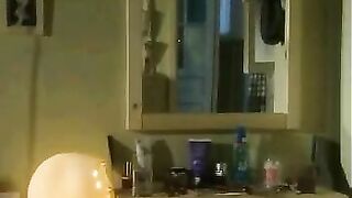 情色電影-常遠《生命如此多情》露電片段