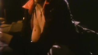 情色電影-港台電影《南洋第一邪降》1