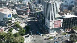 【小橘娘】嬌嫩蜜穴就被捅成了大雞巴形狀！撅高屁股主動用小穴溫暖大雞巴-16
