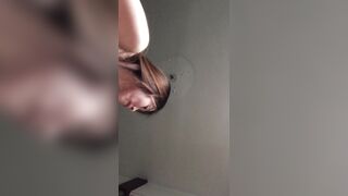 美女王璐璐啪啪影片流出 電動馬達臀瘋狂女上作業-9