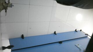 廁拍 顏值美女尿褲子-01