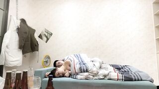 【白嫖探花】APP上勾搭的大胸小姐姐，單身許久好飢渴，大胸白嫩欲拒還迎近距離偷拍 2