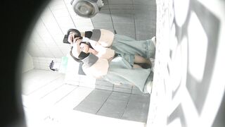 廁拍 無毛靚妹-12