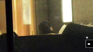 【星級酒店窗外偷拍】小情侶玩的很花 邊喝酒邊吃雞 2