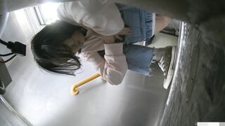 廁所偷拍 青春靚麗美女 -11
