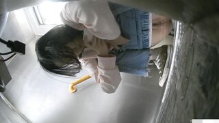 廁所偷拍 青春靚麗美女 -11
