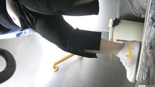 廁所偷拍 青春靚麗美女 -12