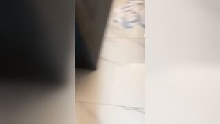 真實綠帽3P 多人運動遭洩密 騷妻被無套操出白漿 2