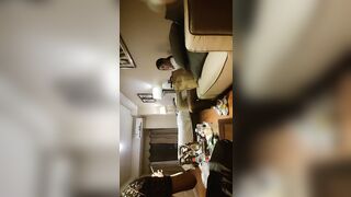 【歐陽探花】專攻良家～極品大奶子少婦，聊聊天撩起衣服掏出奶子舔，吸奶頭一臉享受
